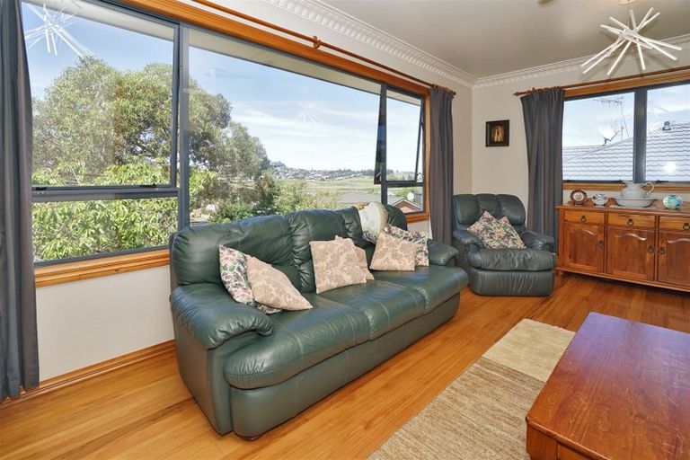 Photo of property in 11 Guernsey Place, Grandview Heights, Hamilton, 3200