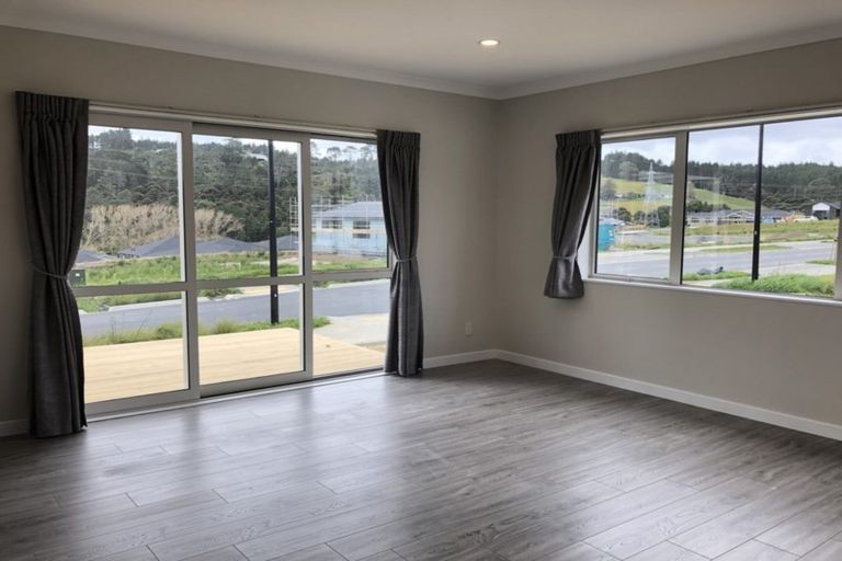 Photo of property in 80 Jeroboam Loop, Kumeu, 0810