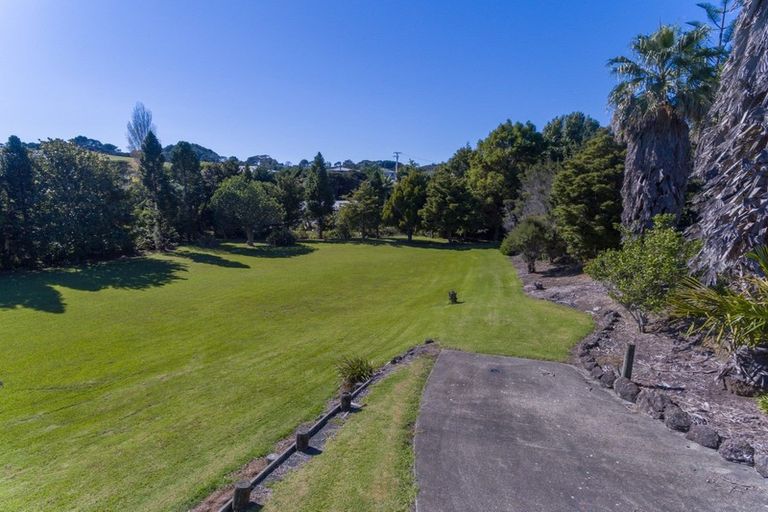 Photo of property in 30 Berghan Road, Coopers Beach, 0420