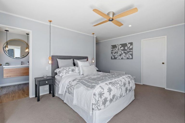 Photo of property in 8 Martin Road, Matakana, Warkworth, 0985