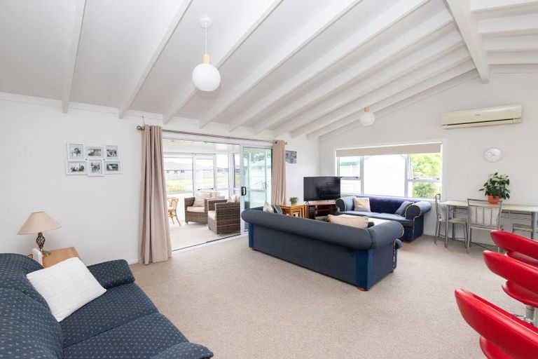 Photo of property in 26 Mahana Road, Ngatea, 3503