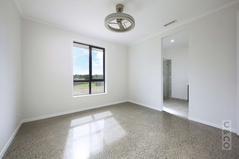 Photo of property in 524 Ridge Road, Riverhead, 0793