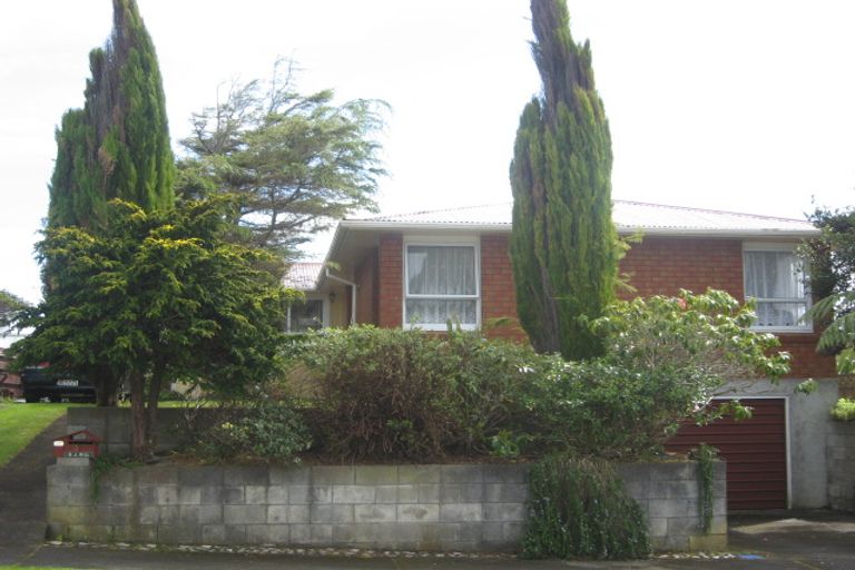 Photo of property in 3 Eton Place, Spotswood, New Plymouth, 4310