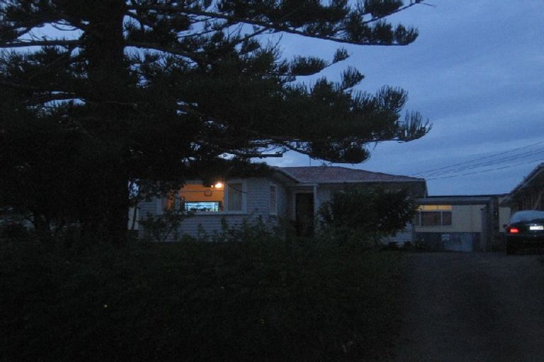 Photo of property in 2/6 Cornwall Road, Papatoetoe, Auckland, 2025