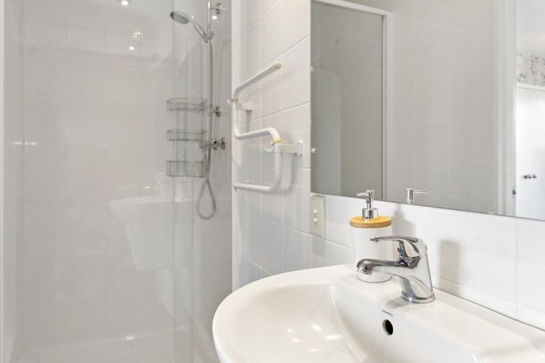 Photo of property in 10 Burnett Street, Oxford, 7430