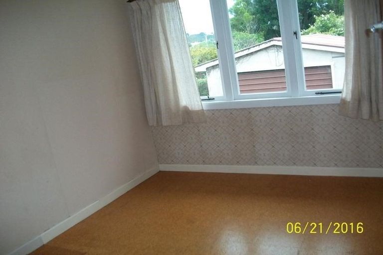 Photo of property in 23 Barbary Avenue, Kelston, Auckland, 0602