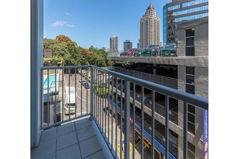 Photo of property in Waldorf Bankside Apartments, 4e/8 Bankside Street, Auckland Central, Auckland, 1010