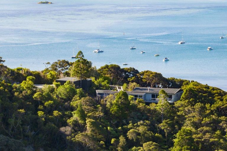 Photo of property in 14 Bay View Road, Whangarei Heads, Whangarei, 0174