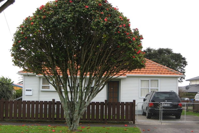 Photo of property in 8 Maranui Street, Welbourn, New Plymouth, 4310
