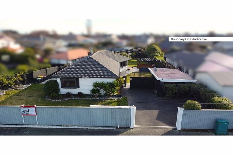Photo of property in 7 Carlsen Street, Burwood, Christchurch, 8083