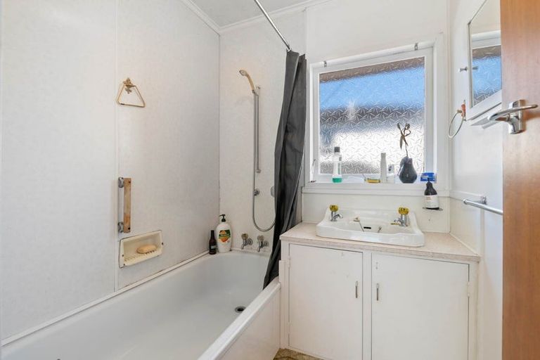 Photo of property in 1/30 Eban Avenue, Hillcrest, Auckland, 0627