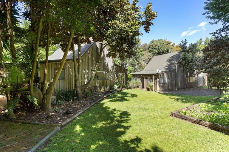 Photo of property in 77 Aulyn Drive, Karaka, Papakura, 2580