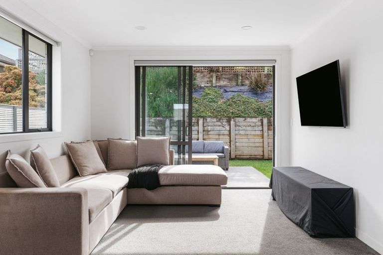 Photo of property in Waterview Estate, 5/4 Greystone Place, Omokoroa, 3114