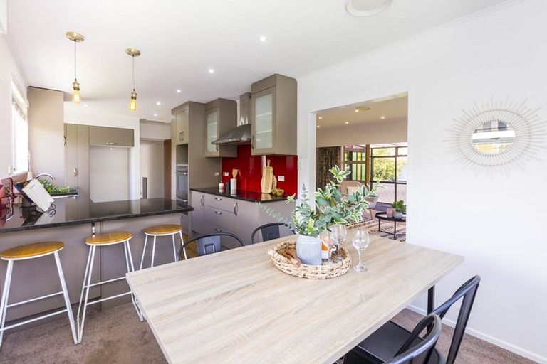 Photo of property in 15 Haylock Grove, Totara Park, Upper Hutt, 5018