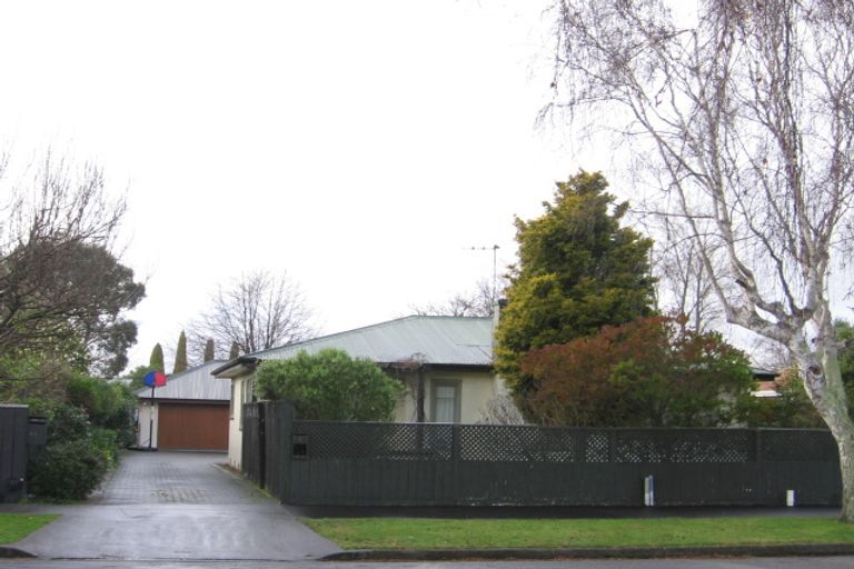 Photo of property in 5a Franklin Avenue, Hokowhitu, Palmerston North, 4410