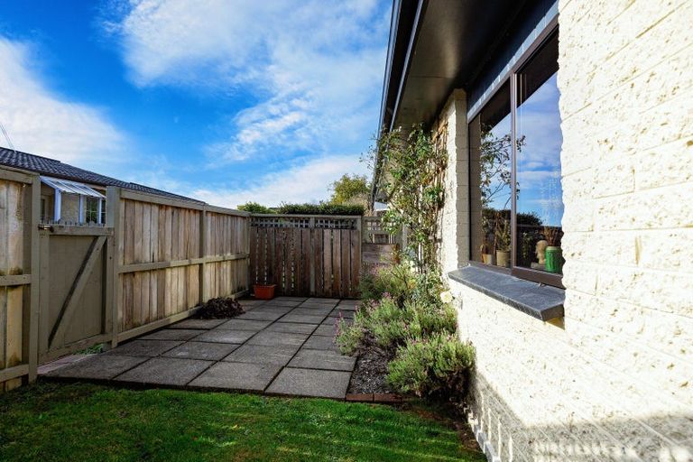 Photo of property in 92 Gladstone Terrace, Gladstone, Invercargill, 9810