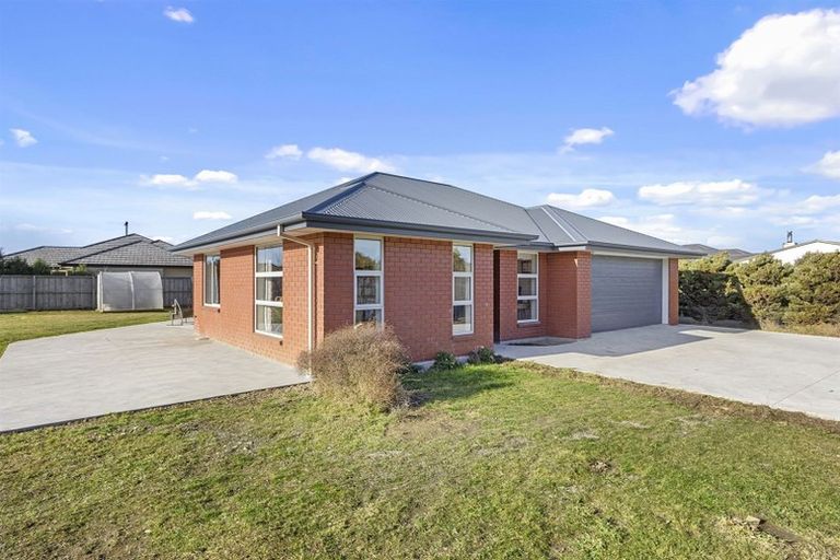 Photo of property in 5 Jozecom Place, Rolleston, 7614