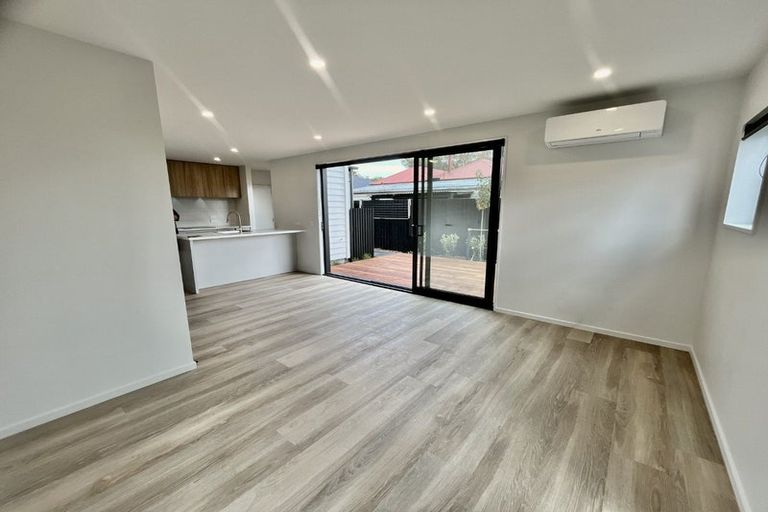 Photo of property in 1/10 Surrey Street, Linwood, Christchurch, 8062