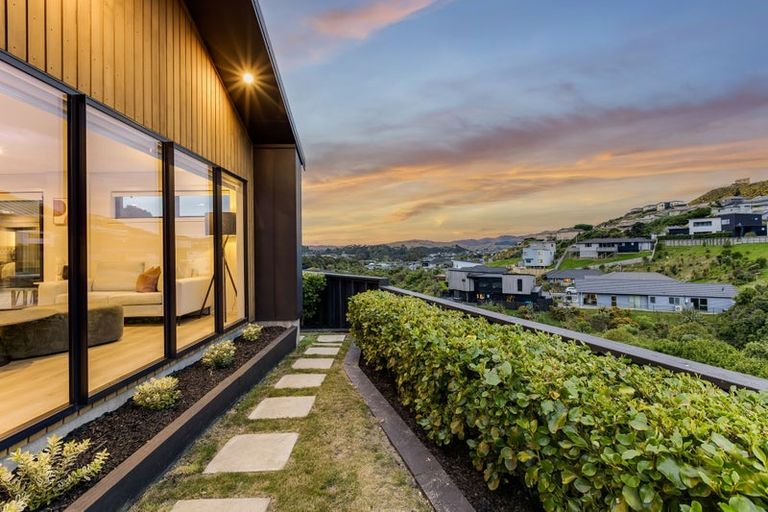 Photo of property in 23 Banks Boulevard, Whitby, Porirua, 5024