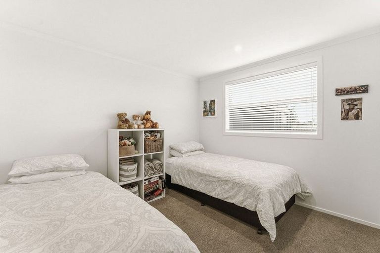 Photo of property in 37 Excelsa Place, Papamoa Beach, Papamoa, 3118