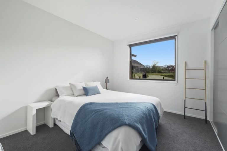 Photo of property in 6 Pendeen Crescent, Jacks Point, Queenstown, 9371