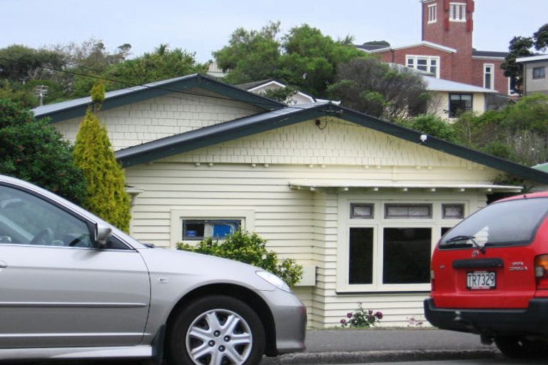 Photo of property in 27 Agra Crescent, Khandallah, Wellington, 6035