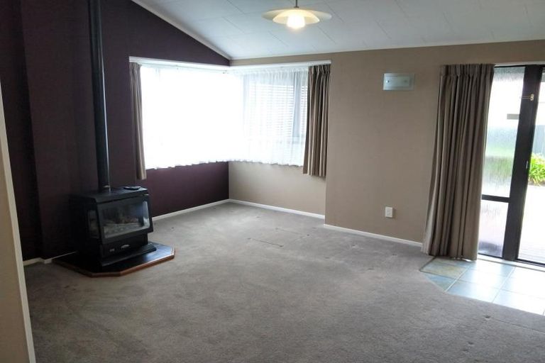 Photo of property in 16 Mercury Street, Milson, Palmerston North, 4414