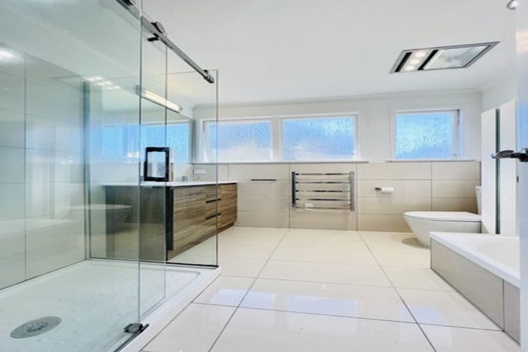 Photo of property in 24 Catkin Crescent, Papatoetoe, Auckland, 2025