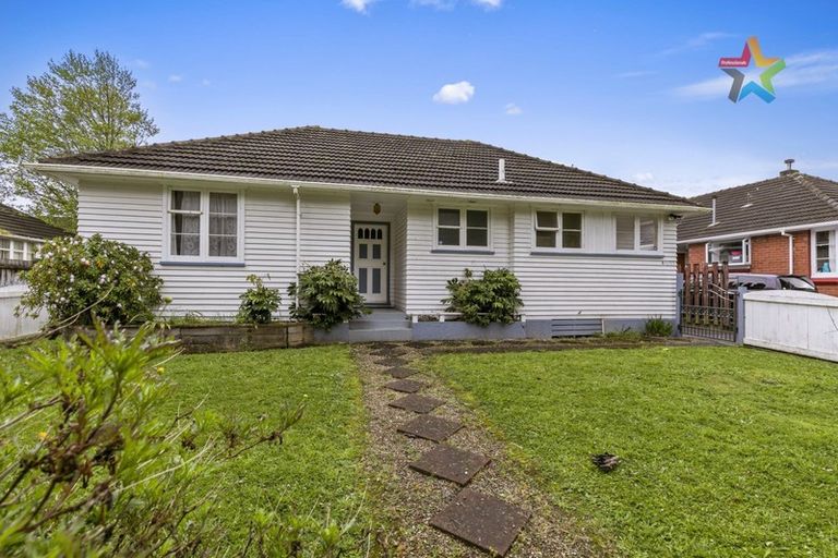 Photo of property in 1/1159 High Street, Taita, Lower Hutt, 5011