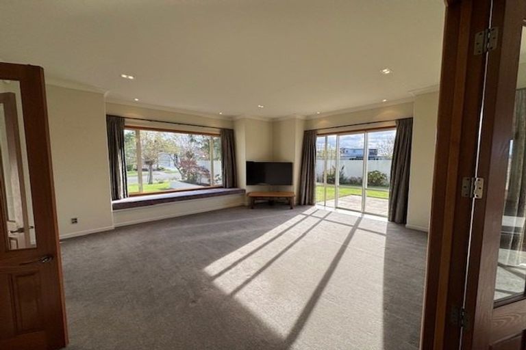 Photo of property in 54 Merlot Drive, Greenmeadows, Napier, 4112