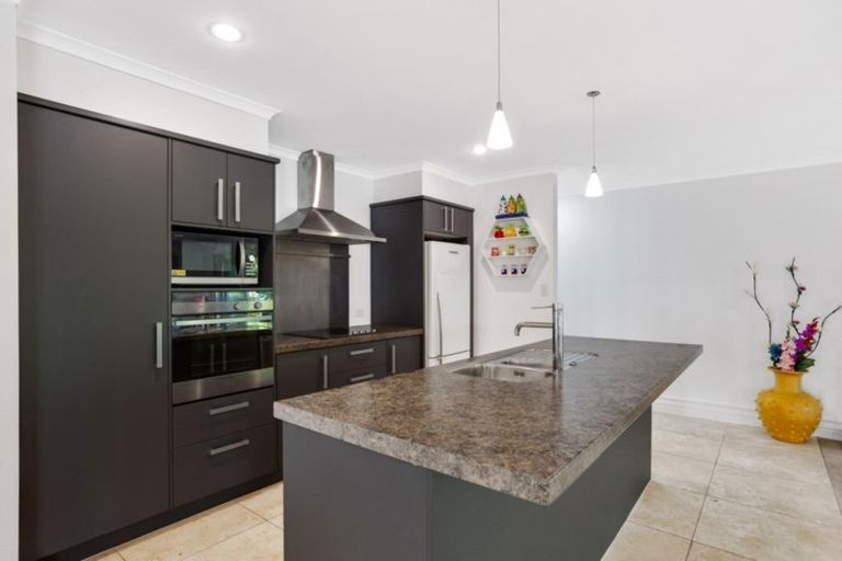 Photo of property in 81 Greenhithe Road, Greenhithe, Auckland, 0632