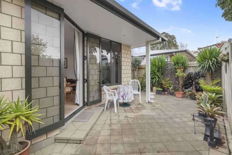 Photo of property in 529c Devonport Road, Tauranga South, Tauranga, 3112
