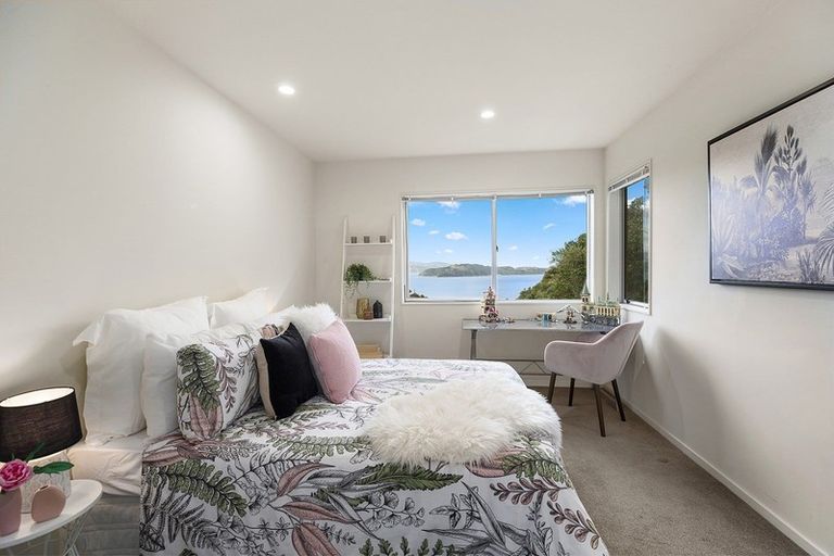 Photo of property in 1 Lohia Street, Khandallah, Wellington, 6035