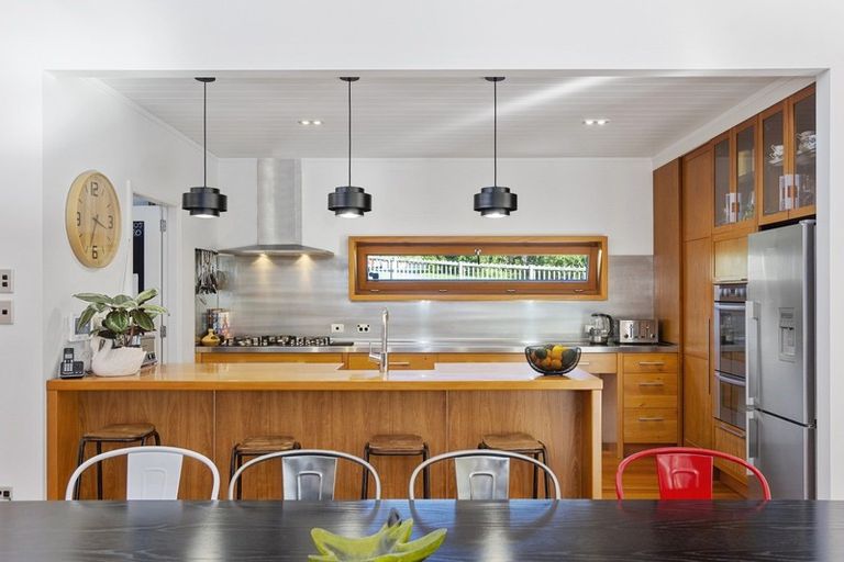 Photo of property in 19 Oceana Drive, Welcome Bay, Tauranga, 3175