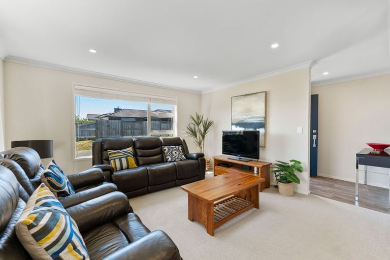 Photo of property in 15 Kara Place, Wharewaka, Taupo, 3330