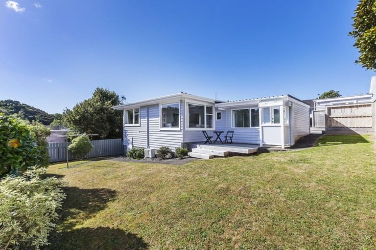 Photo of property in 3 The Companionway, Whitby, Porirua, 5024