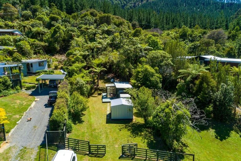 Photo of property in 7104 Kenepuru Road, Raetihi, Marlborough Sounds, 7282
