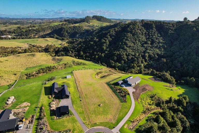 Photo of property in 17 Fernbird Grove, Kerikeri, 0294