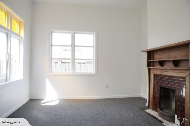 Photo of property in 1/15 Graham Road, Conifer Grove, Takanini, 2112