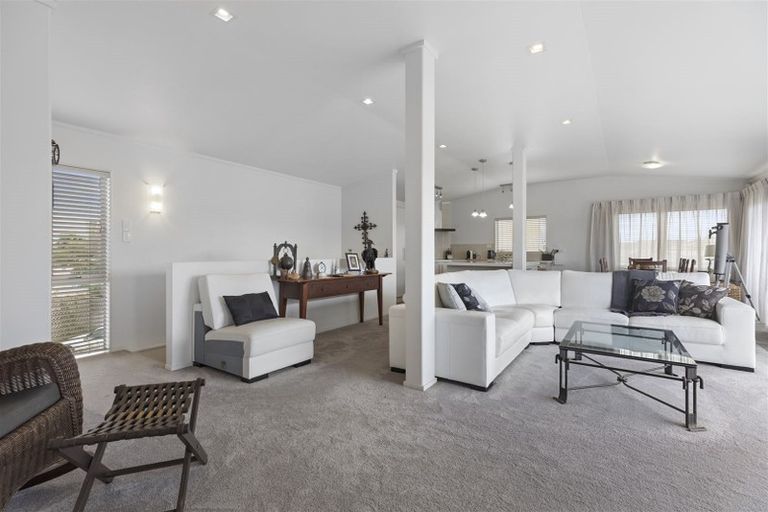 Photo of property in 228a Range Road, Papamoa Beach, Papamoa, 3118