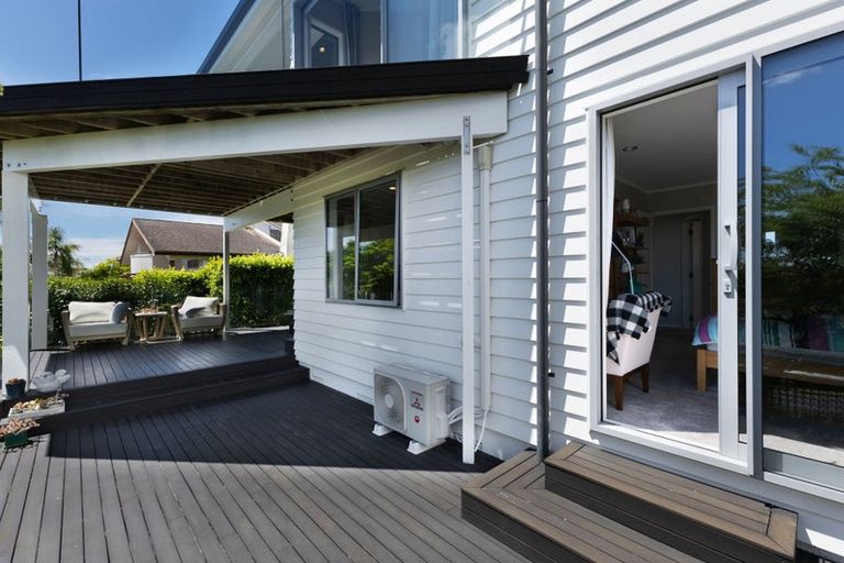 Photo of property in 1/60 Penzance Road, Mairangi Bay, Auckland, 0630