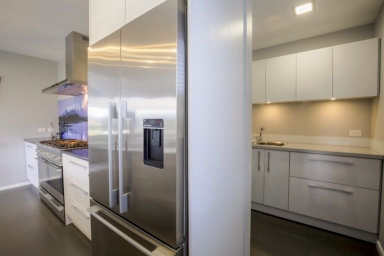 Photo of property in 27 Pendeen Crescent, Jacks Point, Queenstown, 9371