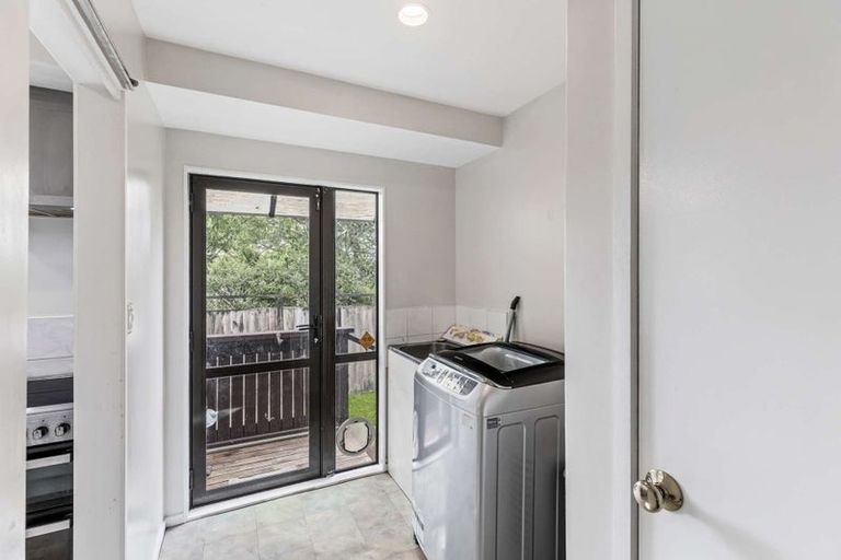 Photo of property in 13 Kay Road, Swanson, Auckland, 0614