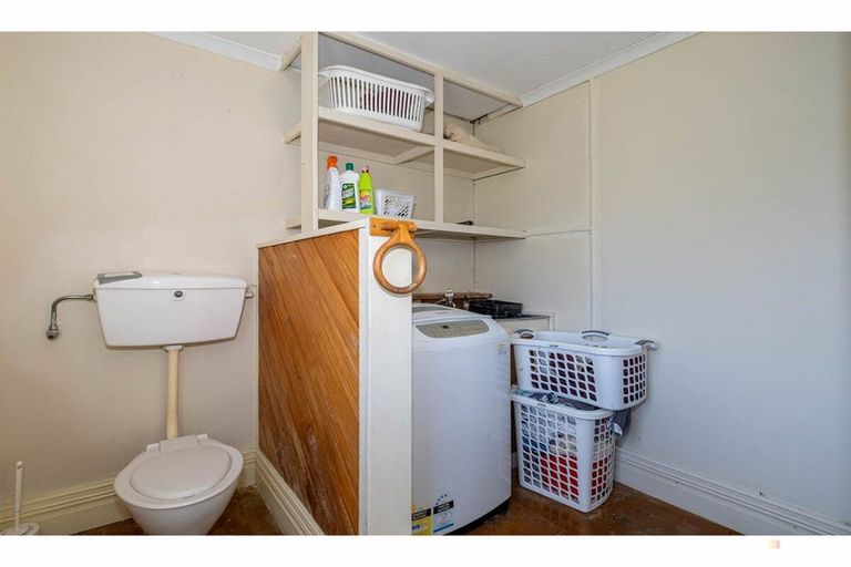 Photo of property in 70 Parsonage Road, Waimate, 7978