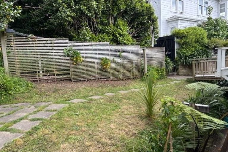 Photo of property in 64 Salamanca Road, Kelburn, Wellington, 6012