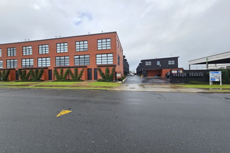 Photo of property in 41/17 Owens Place, Mount Maunganui, 3116