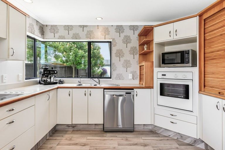 Photo of property in 18 Spinnaker Drive, Flagstaff, Hamilton, 3210