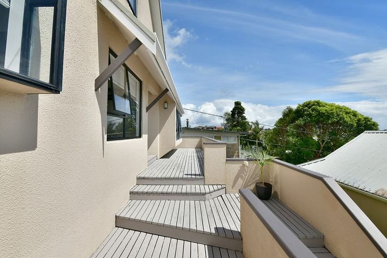 Photo of property in 7 Melandra Road, Stanmore Bay, Whangaparaoa, 0932