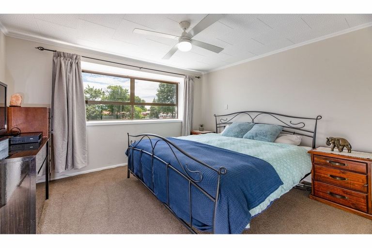 Photo of property in 61 Seddon Street, Rangiora, 7400