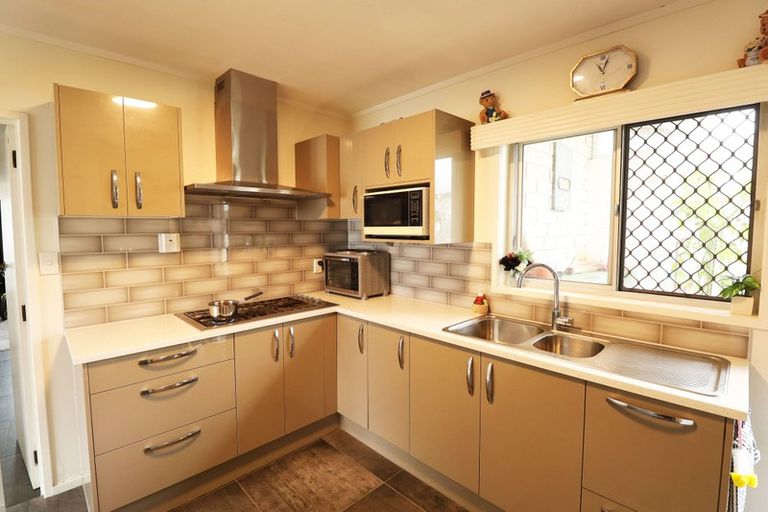 Photo of property in 21 Central Avenue, Avenues, Whangarei, 0110